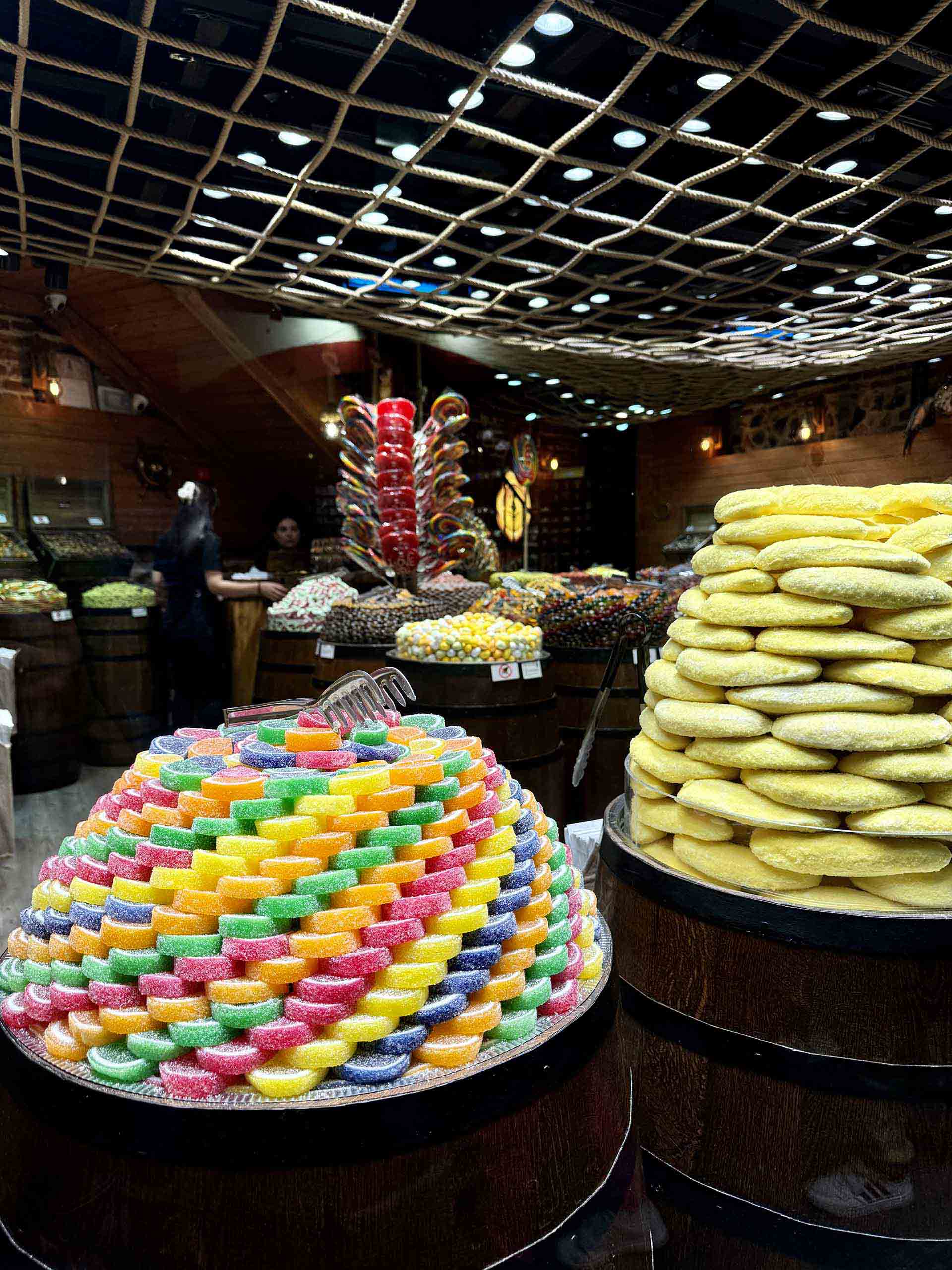 金価格が史上最高値圏5,400ドル突破｜中東リスク・中銀買い・利下げ期待の三重追い風