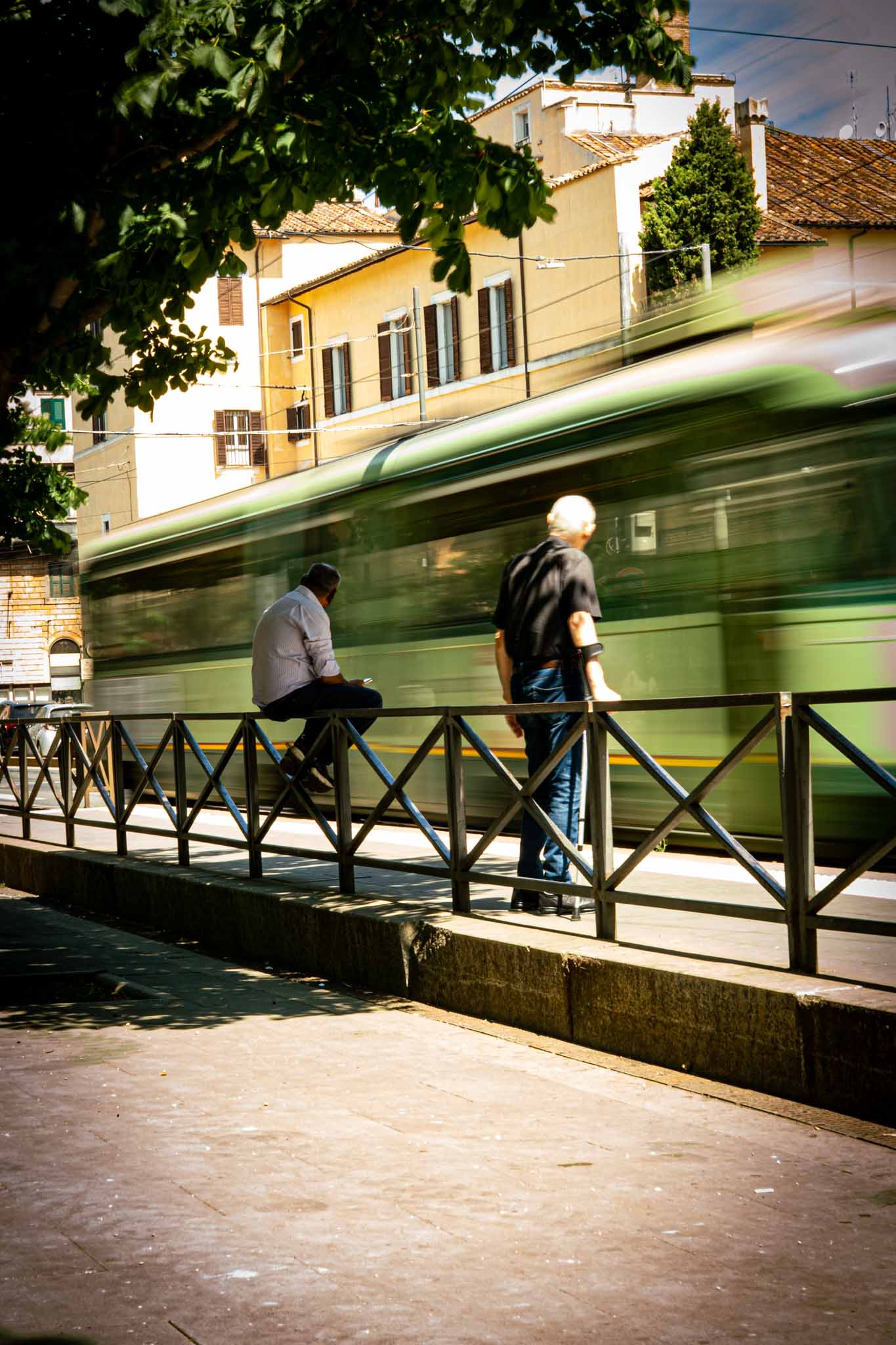 日銀利上げで日本株はどうなる？円安加速と株価への影響を徹底分析【2025年12月最新】