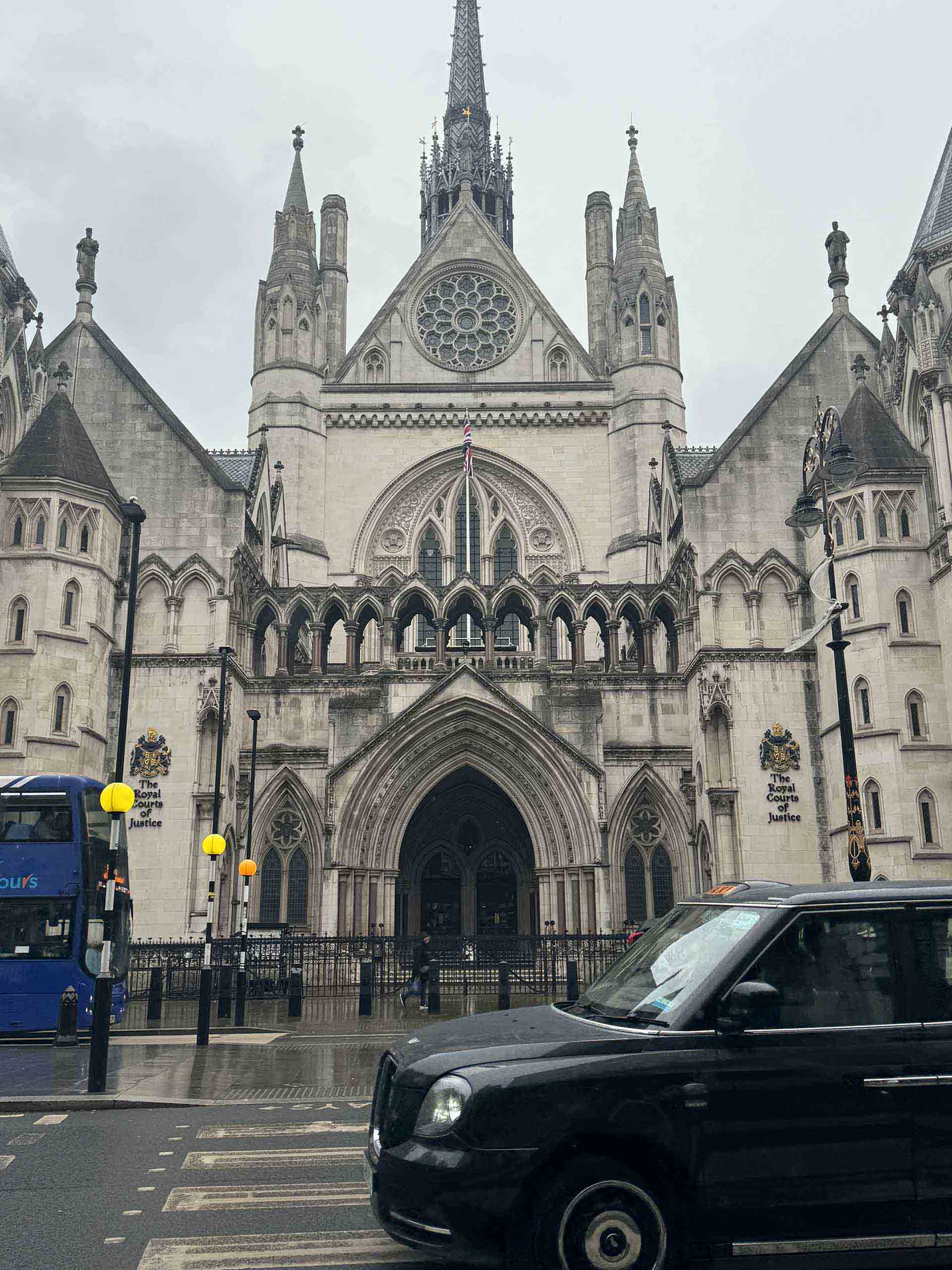 バルセロナ不動産投資ガイド｜短期賃貸規制と高利回りエリア【2025年版】