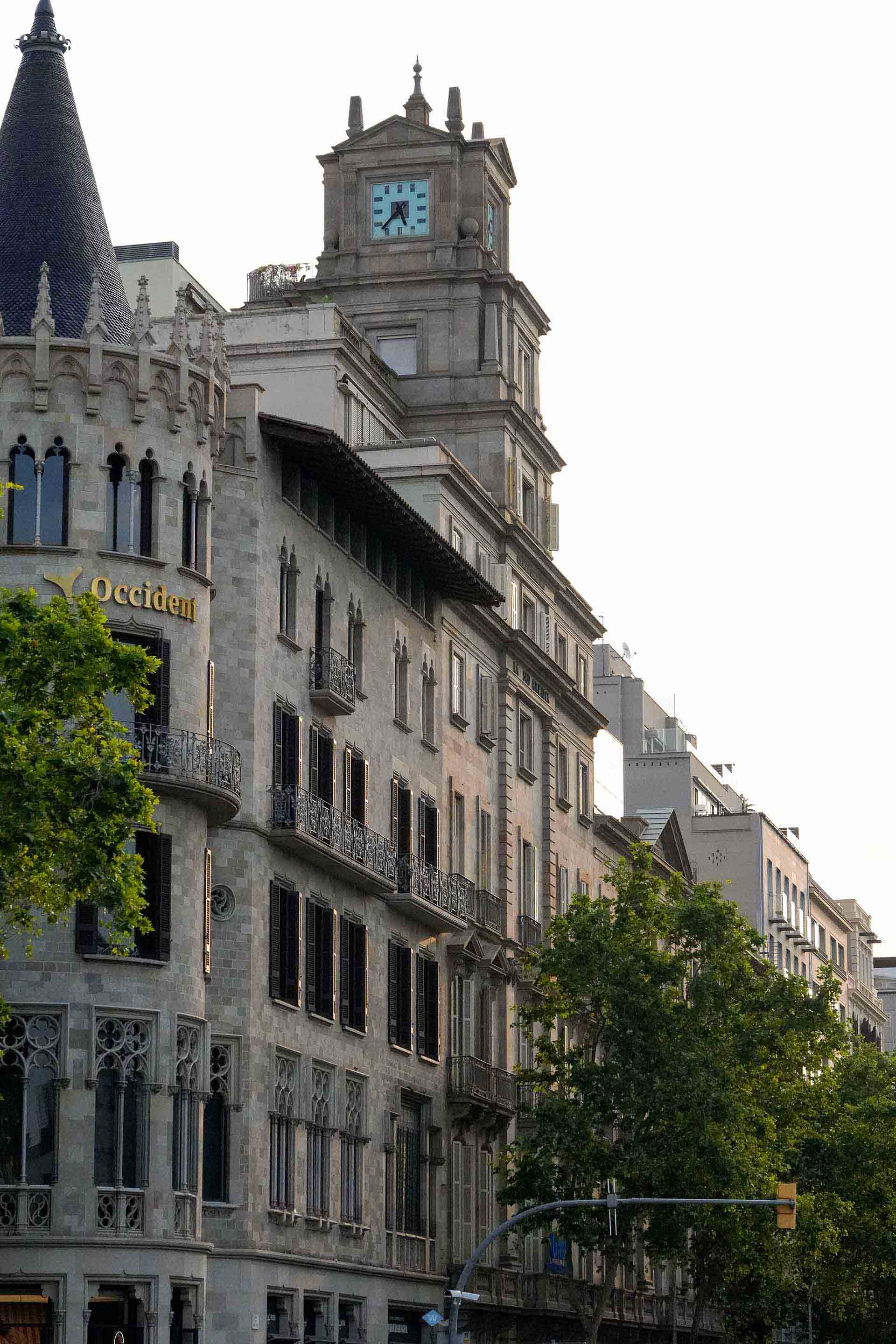 海外不動産の確定申告｜日本での税金計算・必要書類・節税のポイント